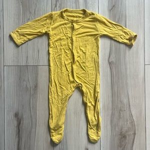 Kyte Baby Button Snap Footie Sleeper in Pineapple